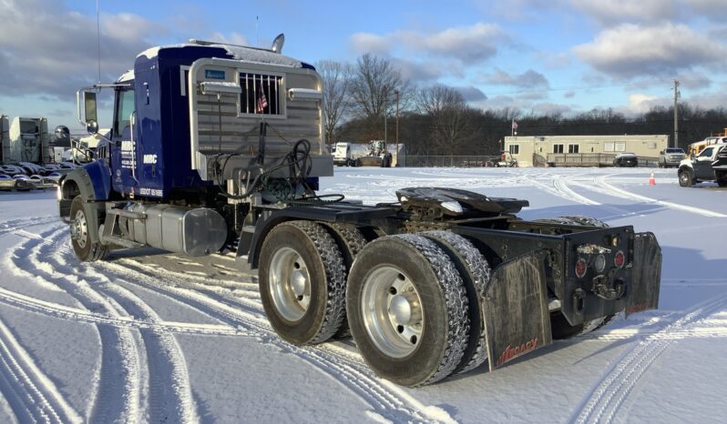 
								2022 Mack GR64FT 6×4 Heavy Haul T/A Sleeper Truck Tractor plein									